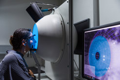 Studies on the effects of blue light at the Max Planck Institute for Biological Cybernetics -- Photographer: Jörg Abendroth